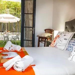  Maison d'hôtes Tropez Centre. Les Canoubiers Pour 4